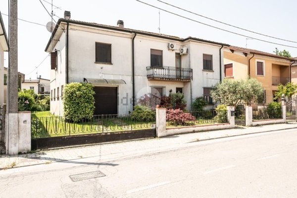 casa indipendente in vendita a Marcaria in zona Gabbiana