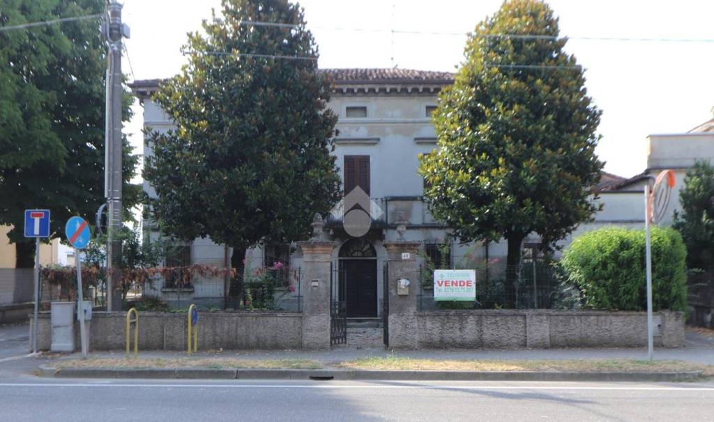 casa indipendente in vendita a Marcaria