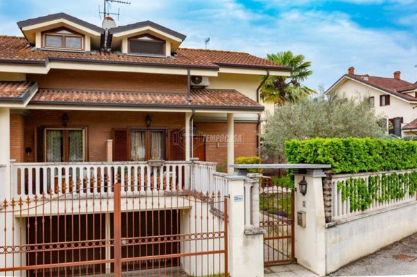 casa indipendente in vendita a San Raffaele Cimena in zona Piana