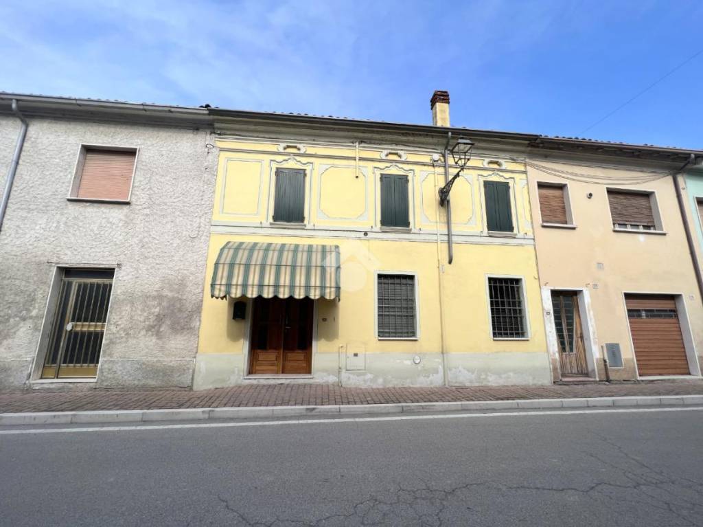casa indipendente in vendita a Mariana Mantovana