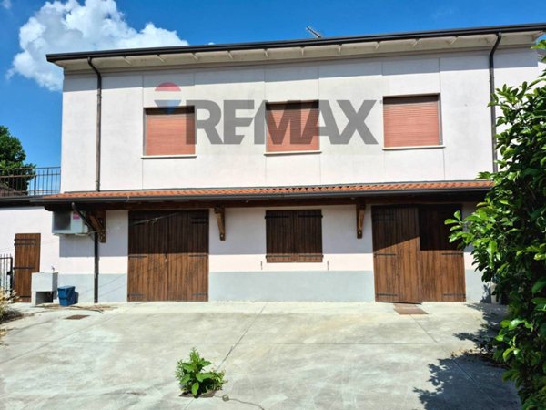 casa indipendente in vendita a Mariana Mantovana