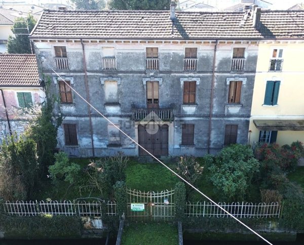 casa indipendente in vendita a Marmirolo