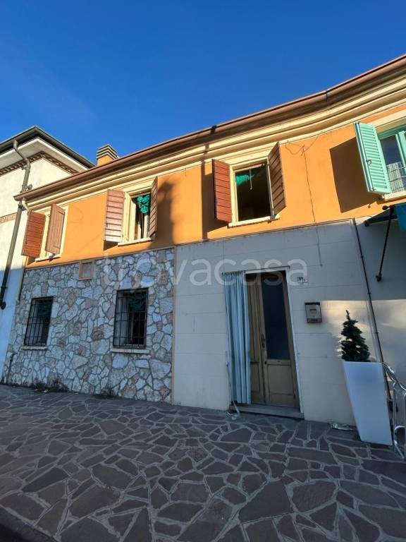 casa indipendente in vendita a Marmirolo