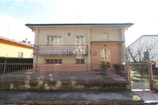 casa indipendente in vendita a Marmirolo