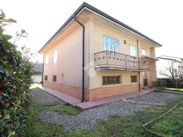 casa indipendente in vendita a Marmirolo