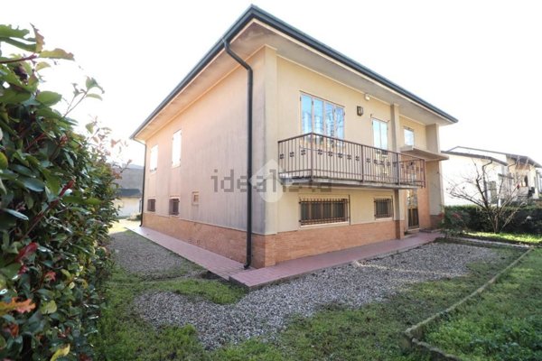 casa indipendente in vendita a Marmirolo