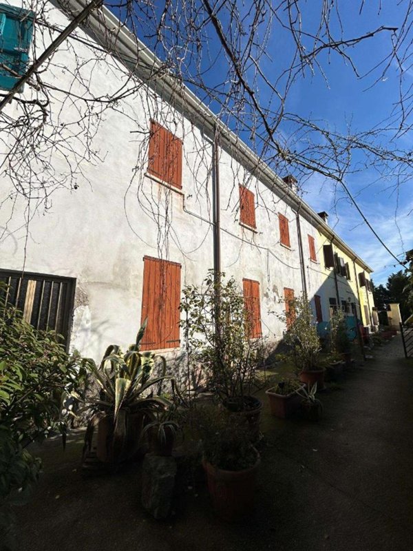 appartamento in vendita a Marmirolo