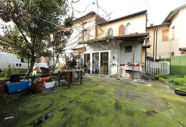 casa indipendente in vendita a Marmirolo