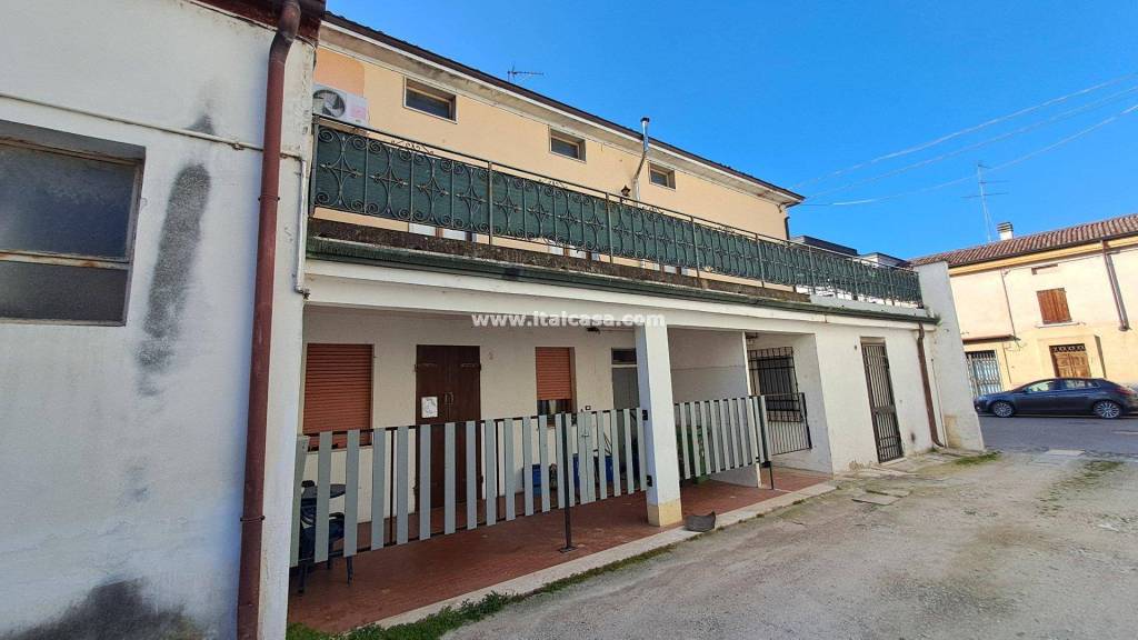casa indipendente in vendita a Marmirolo