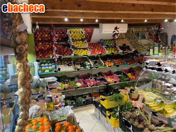 locale commerciale in vendita a Marmirolo