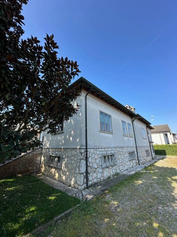 casa indipendente in vendita a Marmirolo