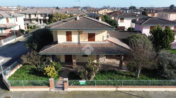 casa indipendente in vendita a Marmirolo