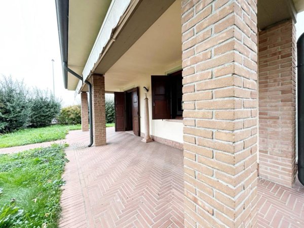 casa indipendente in vendita a Marmirolo