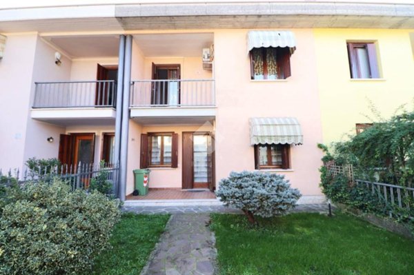 casa indipendente in vendita a Marmirolo