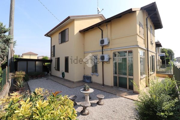 casa indipendente in vendita a Marmirolo