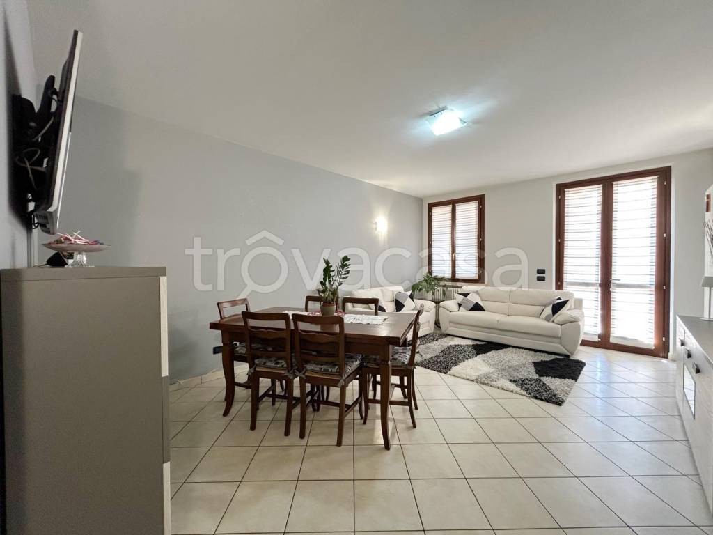 casa indipendente in vendita a Marmirolo
