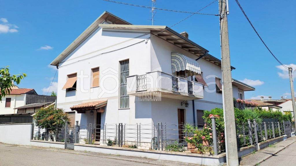 casa indipendente in vendita a Marmirolo