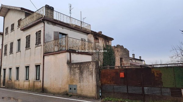 appartamento in vendita a Marmirolo in zona Pozzolo