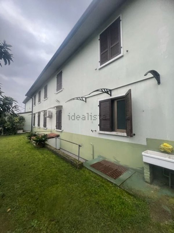 casa indipendente in vendita a Marmirolo in zona Pozzolo