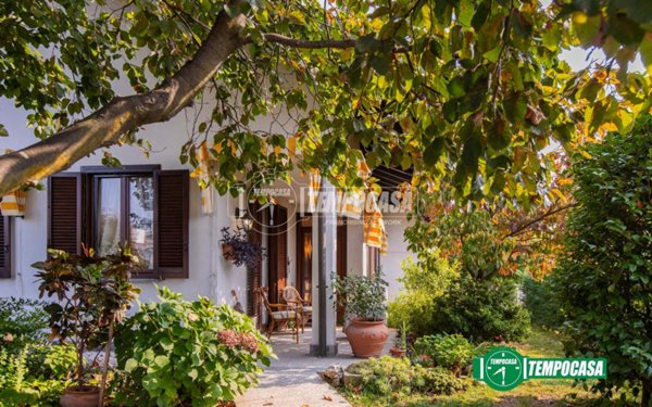 casa indipendente in vendita a Marmirolo in zona Pozzolo