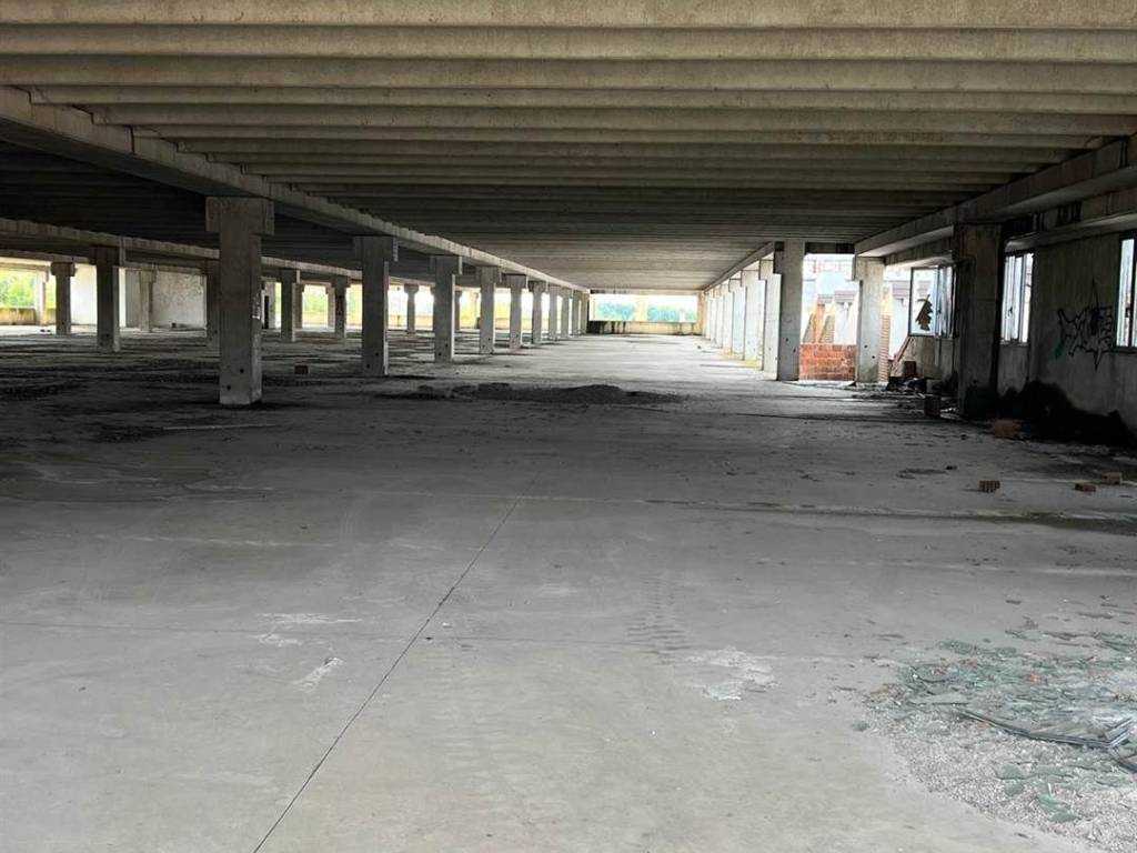 capannone in vendita a Marmirolo