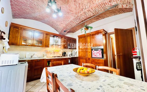 appartamento in vendita a Marmirolo in zona Pozzolo