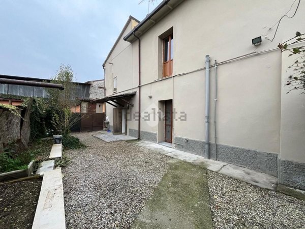 casale in vendita a Marmirolo