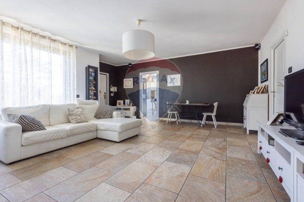 casa indipendente in vendita a Marmirolo in zona Pozzolo