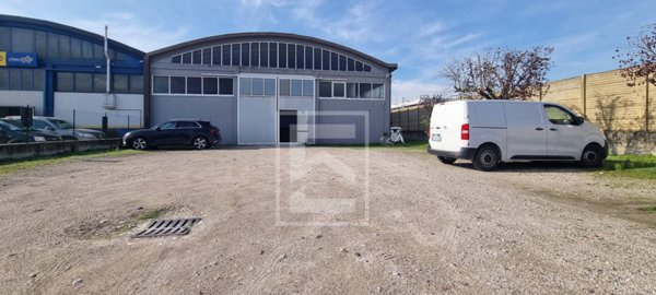 capannone in vendita a Marmirolo