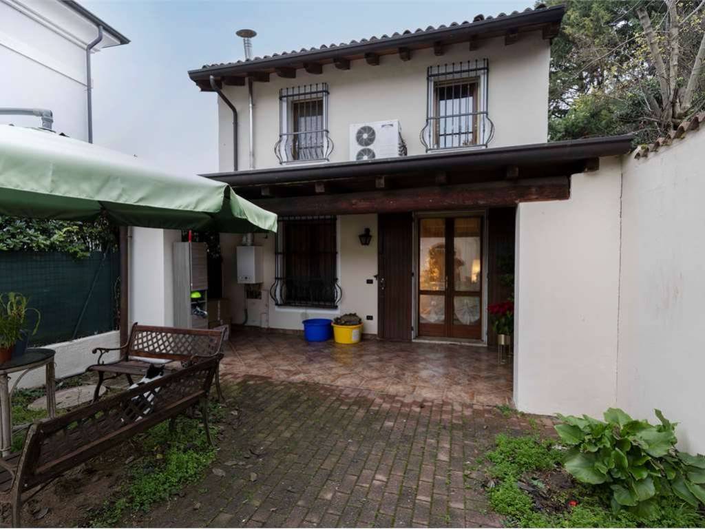 casa semindipendente in vendita a Marmirolo