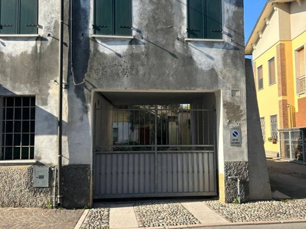 casa indipendente in vendita a Marmirolo