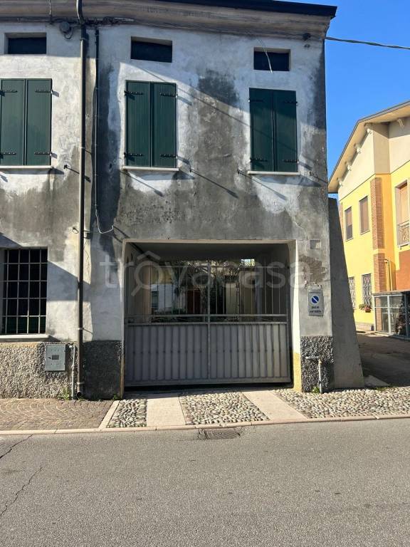 casa indipendente in vendita a Marmirolo