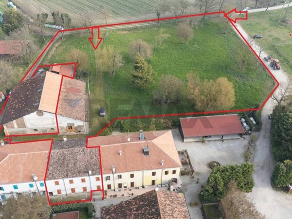casa indipendente in vendita a Marmirolo