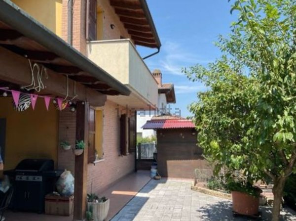 casa indipendente in vendita a Marmirolo