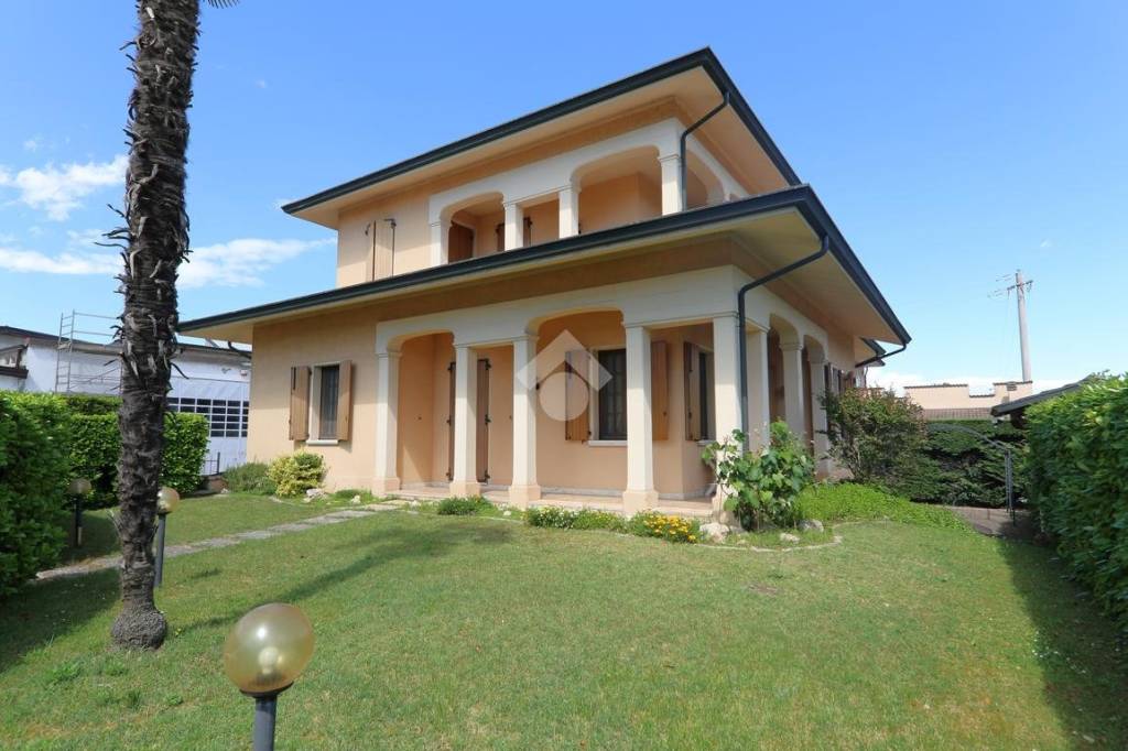 casa indipendente in vendita a Marmirolo
