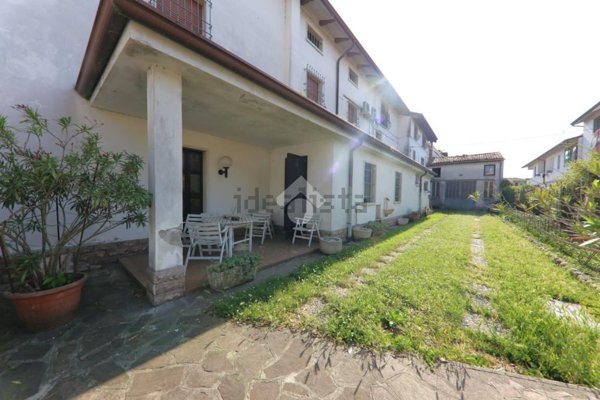 casa indipendente in vendita a Marmirolo