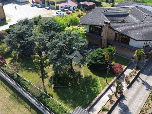 casa indipendente in vendita a Marmirolo in zona Scaraglio