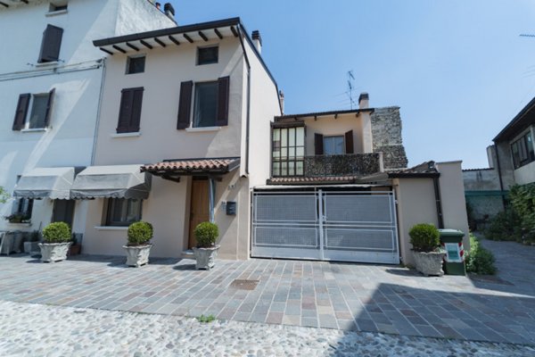 casa indipendente in vendita a Medole