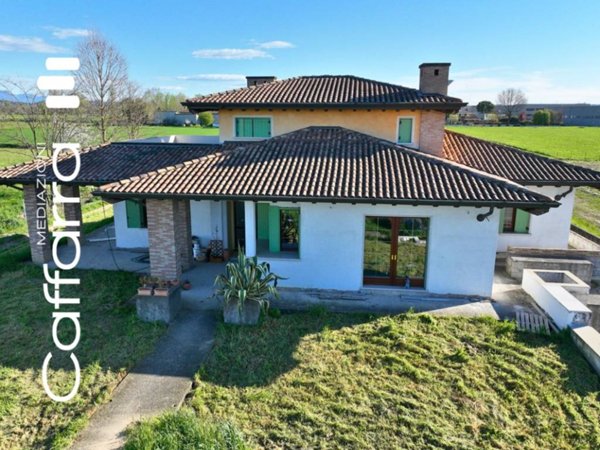 casa indipendente in vendita a Medole