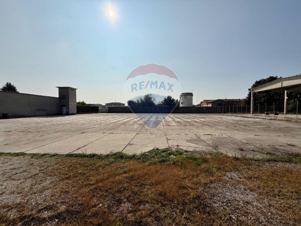 terreno edificabile in vendita a Medole