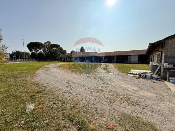 terreno edificabile in vendita a Medole