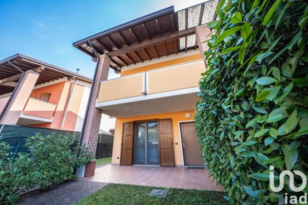 casa indipendente in vendita a Medole