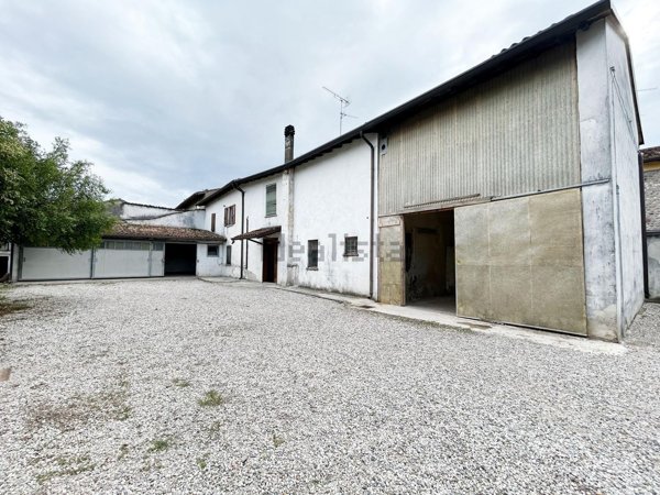 casale in vendita a Medole