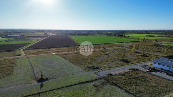 terreno edificabile in vendita a Medole in zona Crocevia