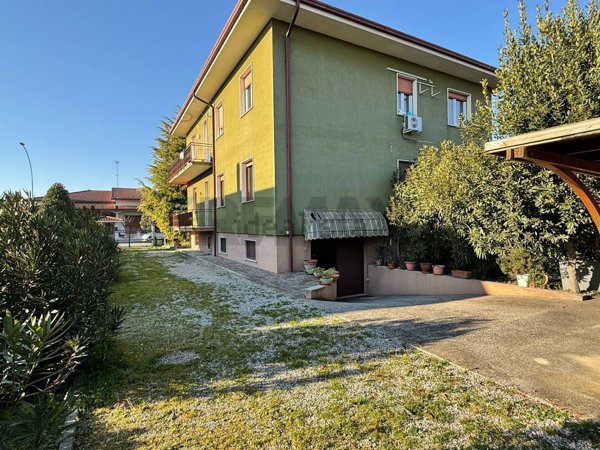 casa indipendente in vendita a Medole