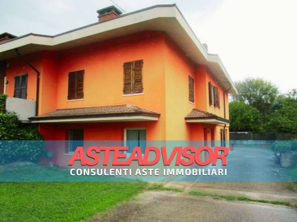 casa indipendente in vendita a Medole