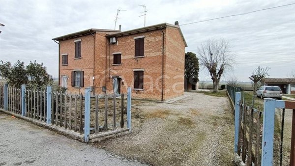 casa indipendente in vendita a Moglia