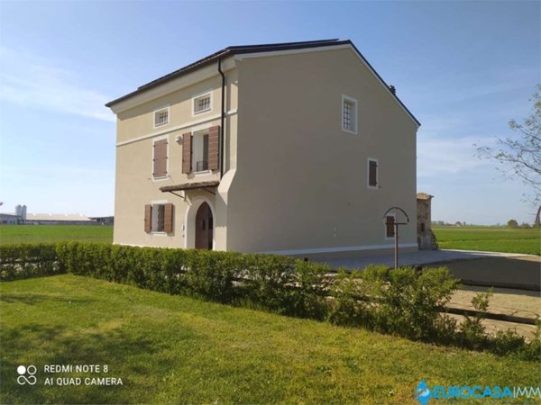 casa indipendente in vendita a Moglia
