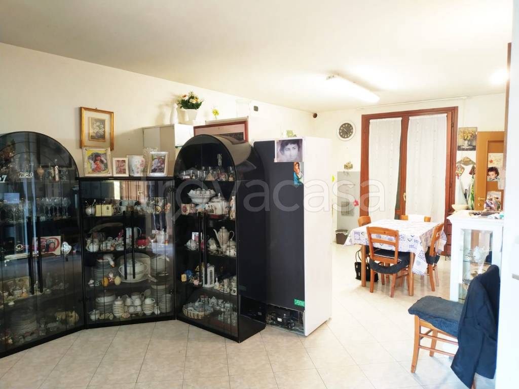 casa indipendente in vendita a Moglia