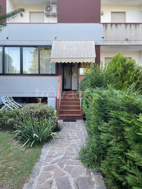 casa indipendente in vendita a Moglia